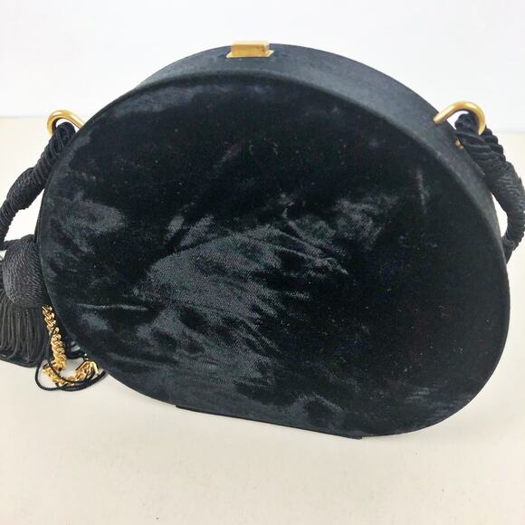 YSL Saint Laurent Womens Velvet Minaudiere Black Nero Shoulder Bag Tassel NWT - Picture 10 of 11